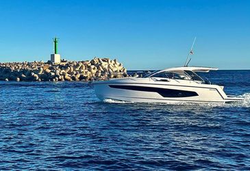 34' Sealine 2022 Yacht For Sale